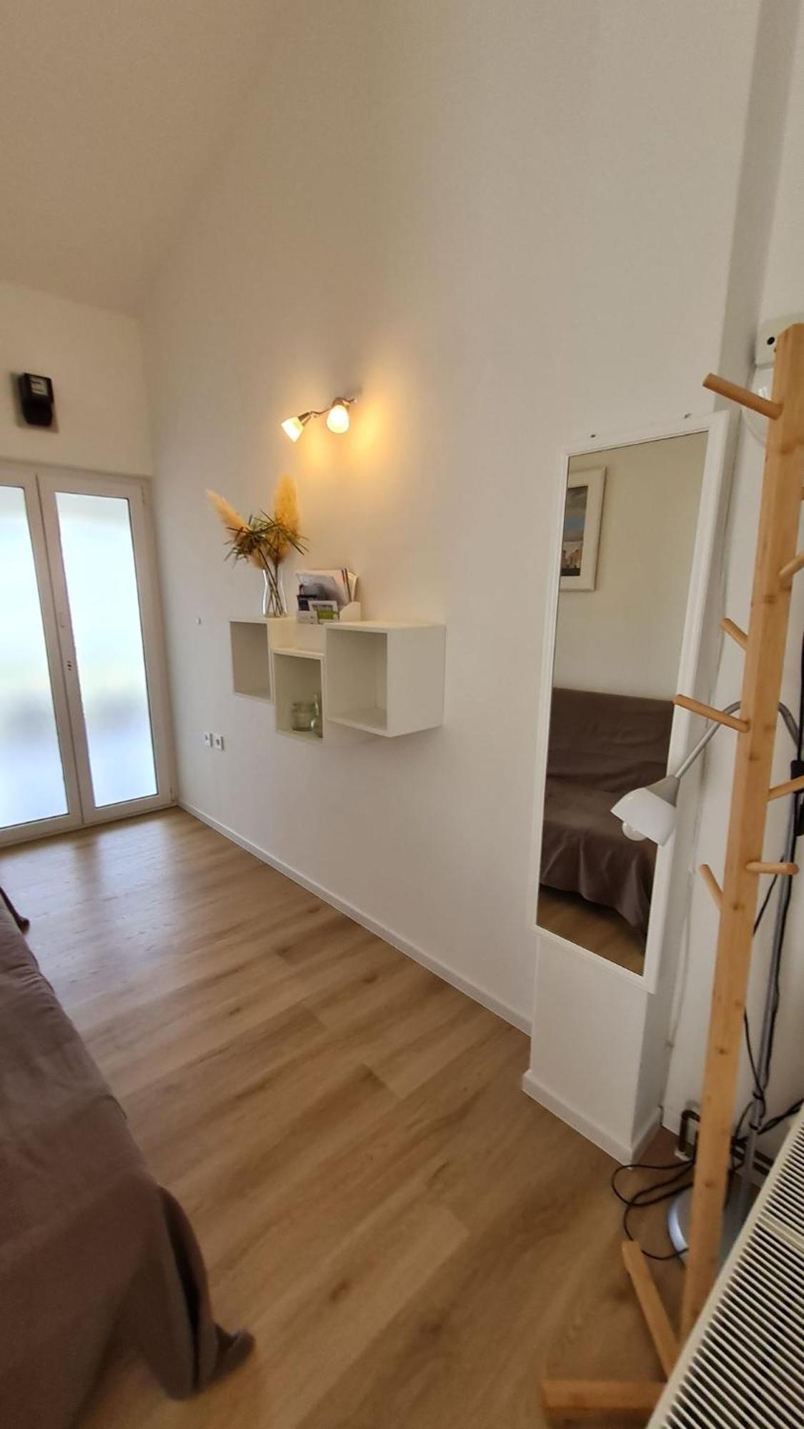 Apartmani Ela Prvić Luka Eksteriør billede